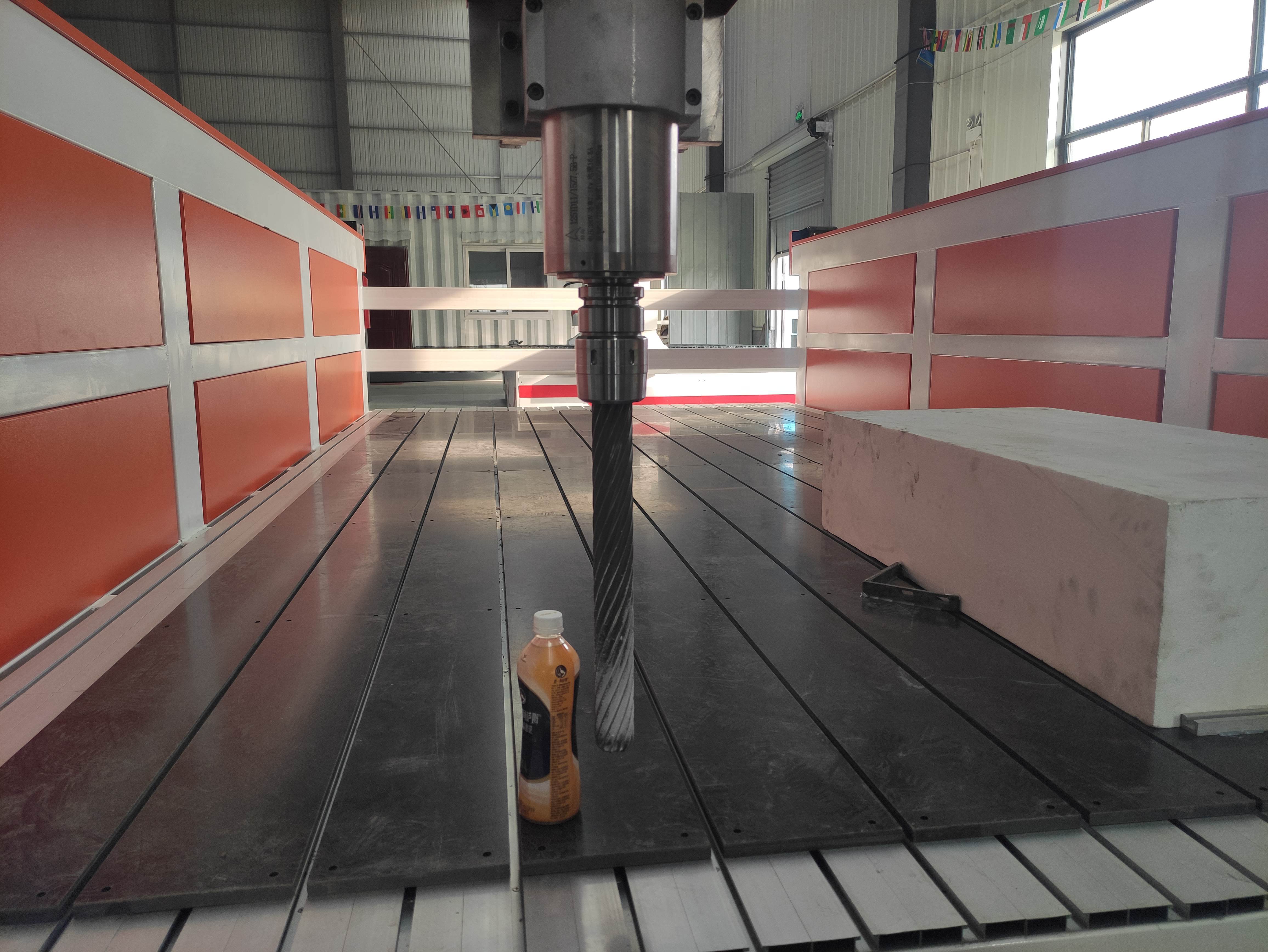 五軸保麗龍雕刻機的性能特點是什么？